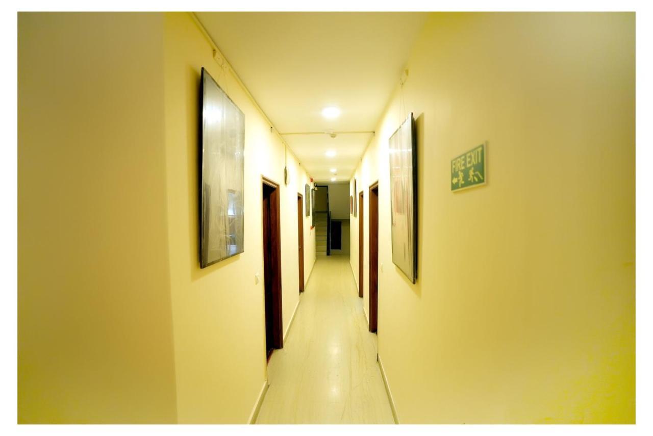 Hotel Oscar - Hauz Khas Új-Delhi Kültér fotó