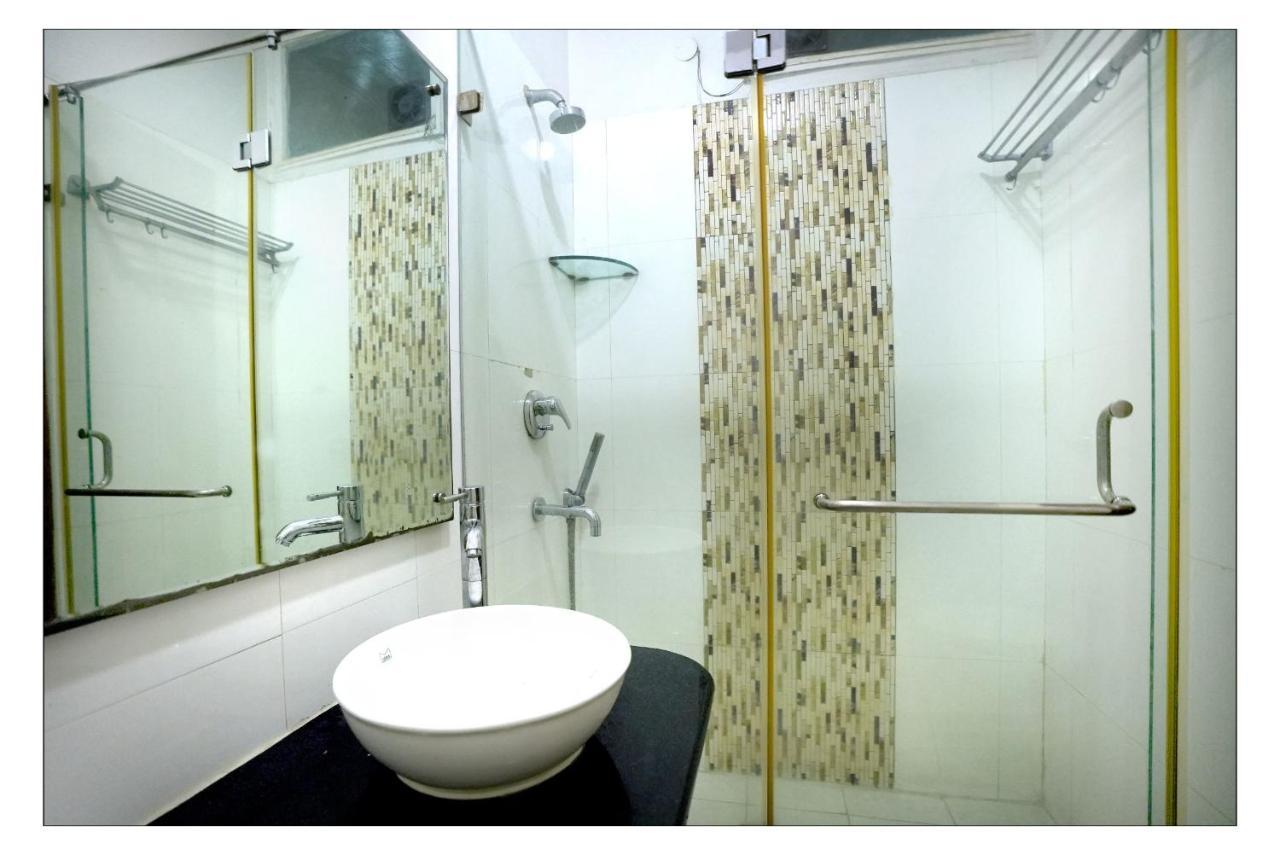 Hotel Oscar - Hauz Khas Új-Delhi Kültér fotó