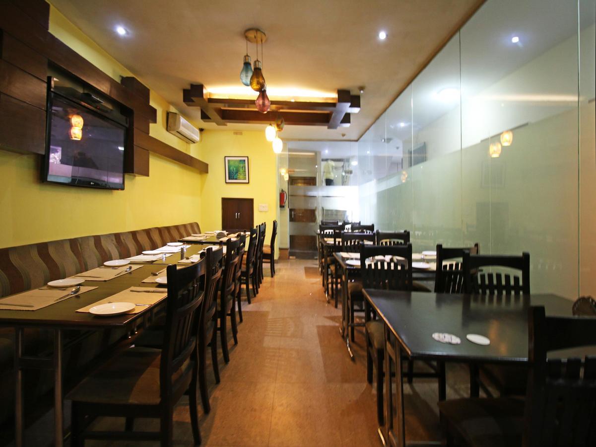 Hotel Oscar - Hauz Khas Új-Delhi Kültér fotó