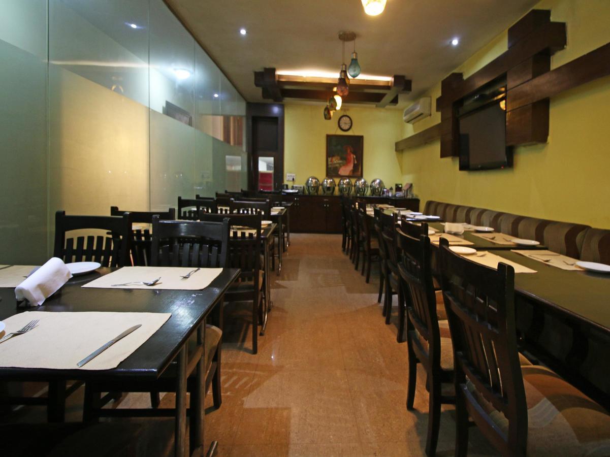 Hotel Oscar - Hauz Khas Új-Delhi Kültér fotó