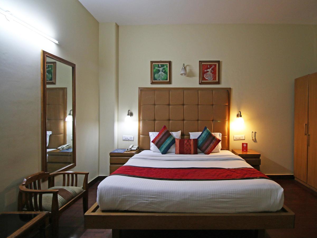 Hotel Oscar - Hauz Khas Új-Delhi Kültér fotó