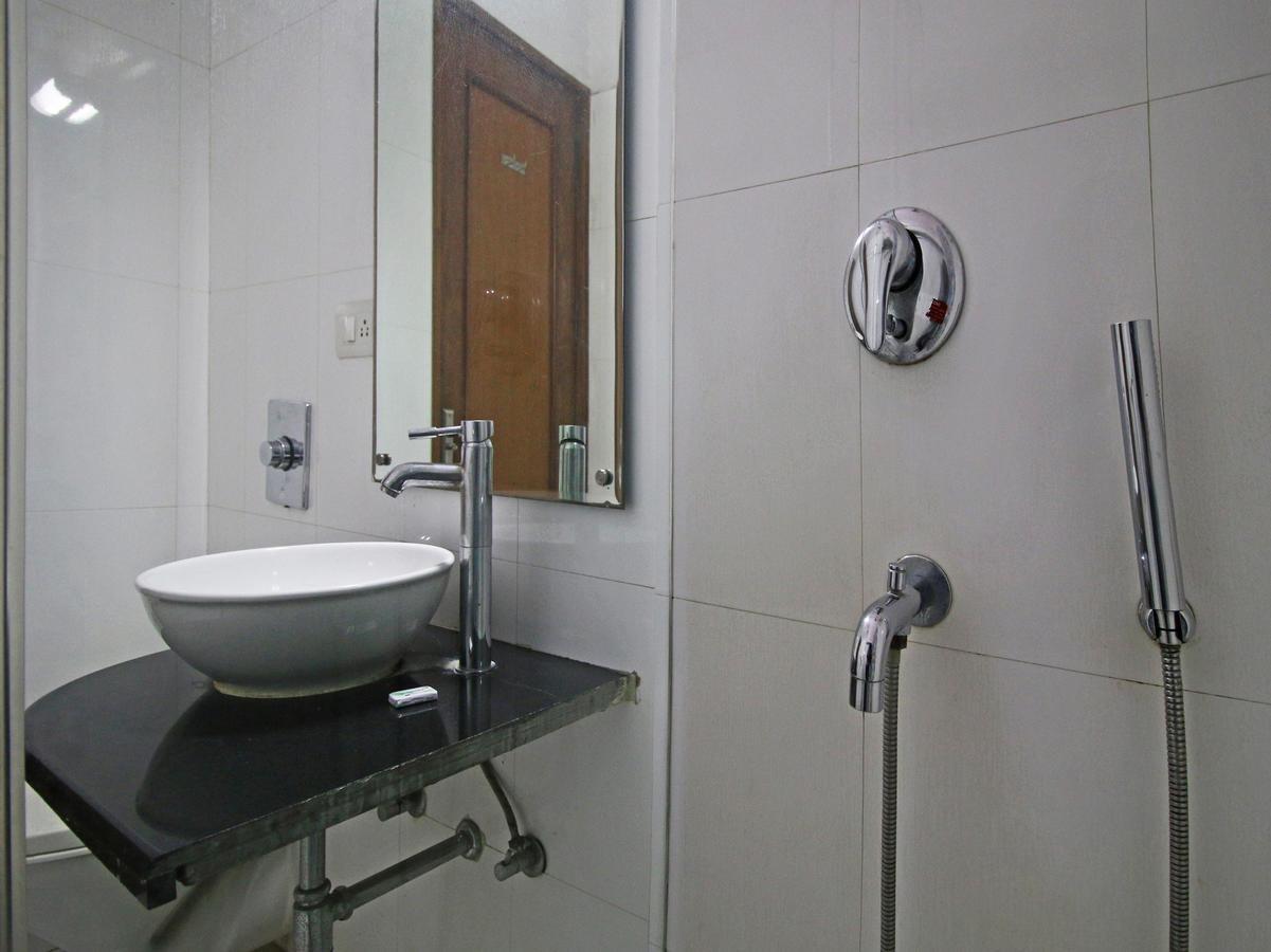 Hotel Oscar - Hauz Khas Új-Delhi Kültér fotó