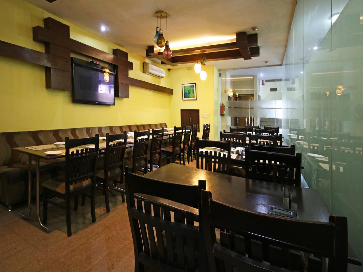 Hotel Oscar - Hauz Khas Új-Delhi Kültér fotó