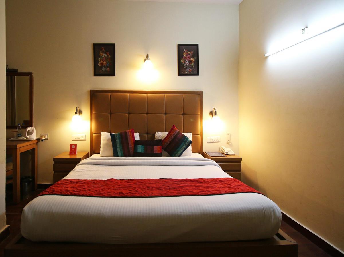 Hotel Oscar - Hauz Khas Új-Delhi Kültér fotó