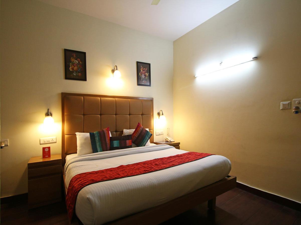 Hotel Oscar - Hauz Khas Új-Delhi Kültér fotó